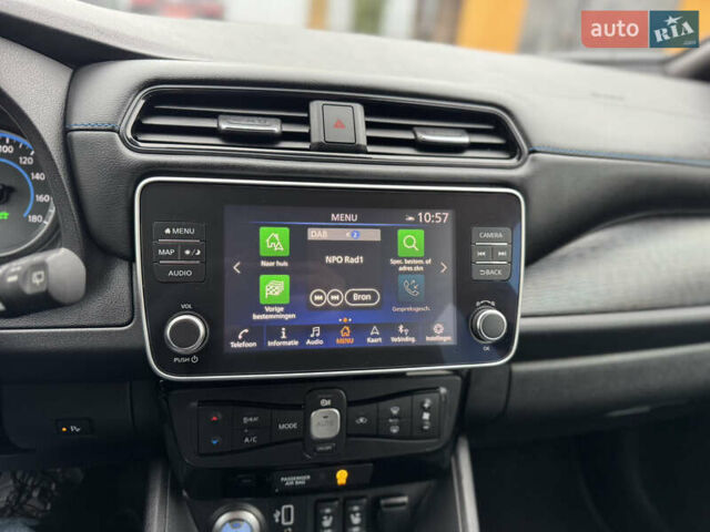 Серый Ниссан Лиф, объемом двигателя 0 л и пробегом 80 тыс. км за 16000 $, фото 50 на Automoto.ua