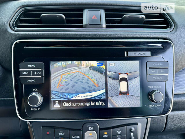 Серый Ниссан Лиф, объемом двигателя 0 л и пробегом 29 тыс. км за 13200 $, фото 54 на Automoto.ua