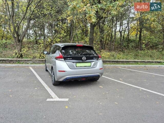 Серый Ниссан Лиф, объемом двигателя 0 л и пробегом 35 тыс. км за 15700 $, фото 10 на Automoto.ua