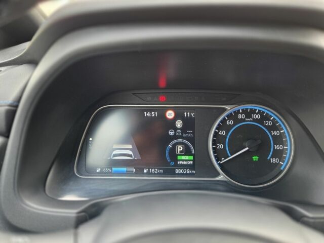 Серый Ниссан Лиф, объемом двигателя 0 л и пробегом 88 тыс. км за 12900 $, фото 7 на Automoto.ua