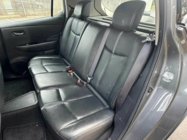 Серый Ниссан Лиф, объемом двигателя 0 л и пробегом 49 тыс. км за 9000 $, фото 9 на Automoto.ua