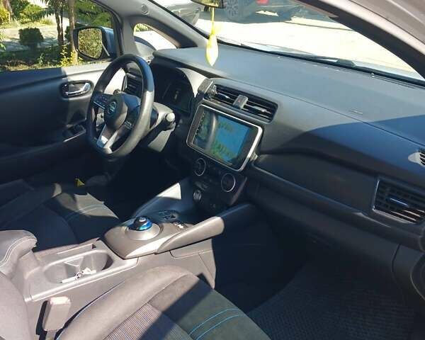 Сірий Ніссан Ліф, об'ємом двигуна 0 л та пробігом 99 тис. км за 12700 $, фото 12 на Automoto.ua