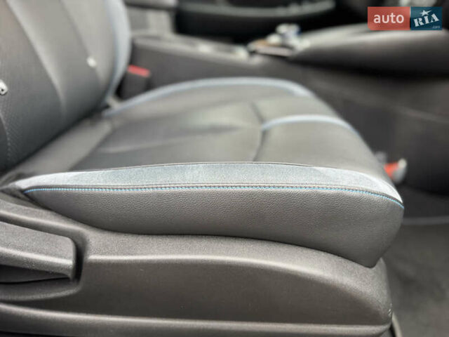 Сірий Ніссан Ліф, об'ємом двигуна 0 л та пробігом 80 тис. км за 15699 $, фото 35 на Automoto.ua