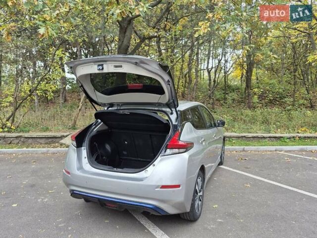 Серый Ниссан Лиф, объемом двигателя 0 л и пробегом 35 тыс. км за 15700 $, фото 8 на Automoto.ua