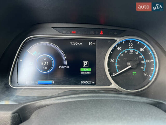 Серый Ниссан Лиф, объемом двигателя 0 л и пробегом 107 тыс. км за 15600 $, фото 5 на Automoto.ua