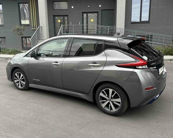 Сірий Ніссан Ліф, об'ємом двигуна 0 л та пробігом 120 тис. км за 12500 $, фото 8 на Automoto.ua