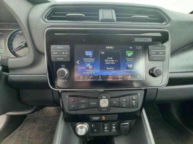 Серый Ниссан Лиф, объемом двигателя 0 л и пробегом 49 тыс. км за 9000 $, фото 8 на Automoto.ua