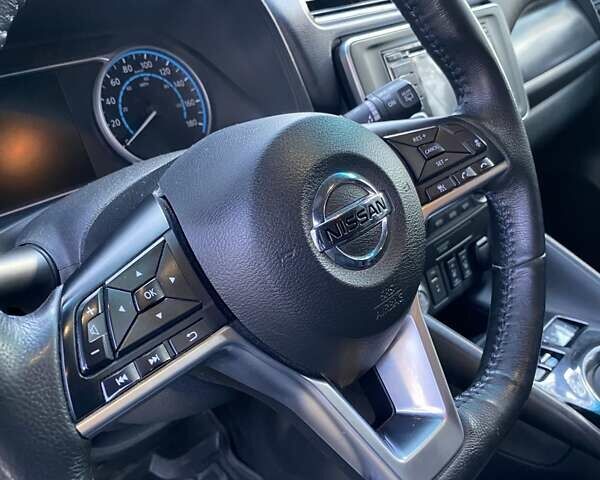 Серый Ниссан Лиф, объемом двигателя 0 л и пробегом 68 тыс. км за 14700 $, фото 4 на Automoto.ua