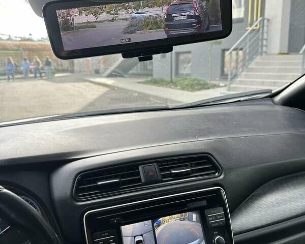 Сірий Ніссан Ліф, об'ємом двигуна 0 л та пробігом 120 тис. км за 12500 $, фото 12 на Automoto.ua
