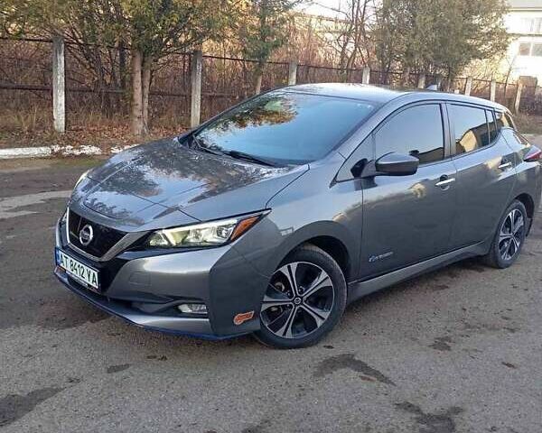 Серый Ниссан Лиф, объемом двигателя 0 л и пробегом 76 тыс. км за 16500 $, фото 1 на Automoto.ua