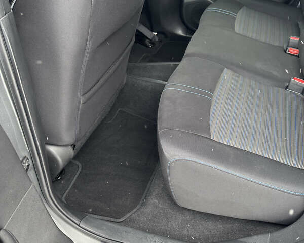 Сірий Ніссан Ліф, об'ємом двигуна 0 л та пробігом 78 тис. км за 14300 $, фото 24 на Automoto.ua