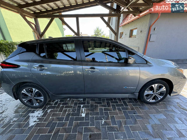 Серый Ниссан Лиф, объемом двигателя 0 л и пробегом 105 тыс. км за 13999 $, фото 3 на Automoto.ua