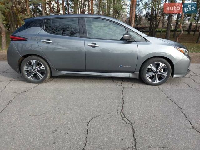 Серый Ниссан Лиф, объемом двигателя 0 л и пробегом 61 тыс. км за 14200 $, фото 20 на Automoto.ua