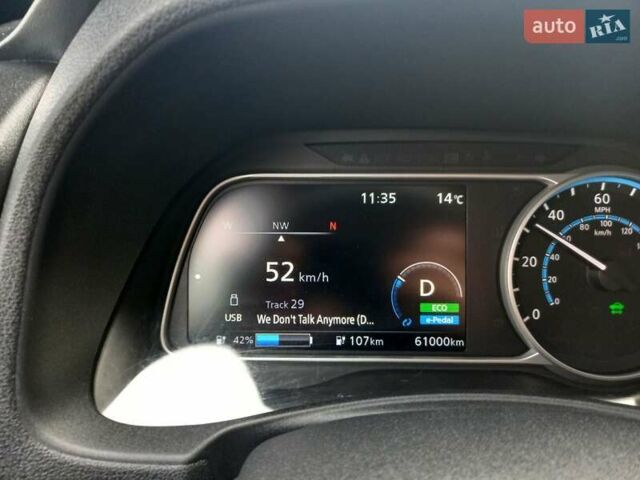 Серый Ниссан Лиф, объемом двигателя 0 л и пробегом 61 тыс. км за 14200 $, фото 1 на Automoto.ua