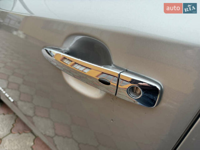 Сірий Ніссан Ліф, об'ємом двигуна 0 л та пробігом 80 тис. км за 15699 $, фото 11 на Automoto.ua