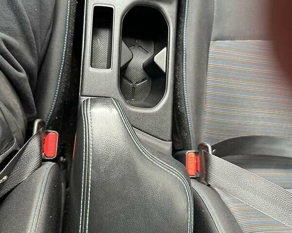 Сірий Ніссан Ліф, об'ємом двигуна 0 л та пробігом 120 тис. км за 12500 $, фото 31 на Automoto.ua