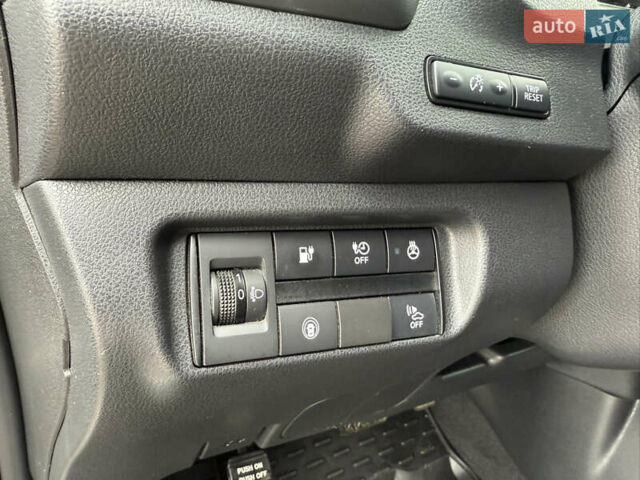 Сірий Ніссан Ліф, об'ємом двигуна 0 л та пробігом 148 тис. км за 13333 $, фото 14 на Automoto.ua