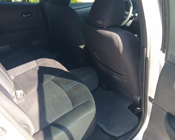 Сірий Ніссан Ліф, об'ємом двигуна 0 л та пробігом 99 тис. км за 12700 $, фото 14 на Automoto.ua