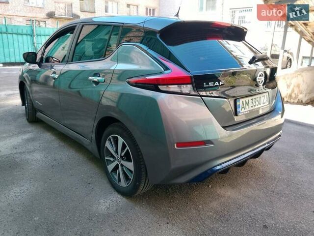 Серый Ниссан Лиф, объемом двигателя 0 л и пробегом 30 тыс. км за 13333 $, фото 3 на Automoto.ua