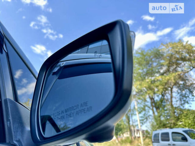 Серый Ниссан Лиф, объемом двигателя 0 л и пробегом 29 тыс. км за 13200 $, фото 27 на Automoto.ua