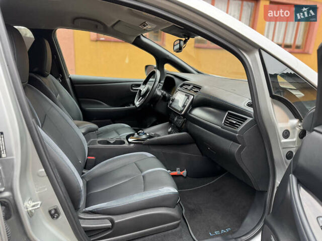 Сірий Ніссан Ліф, об'ємом двигуна 0 л та пробігом 80 тис. км за 15699 $, фото 34 на Automoto.ua