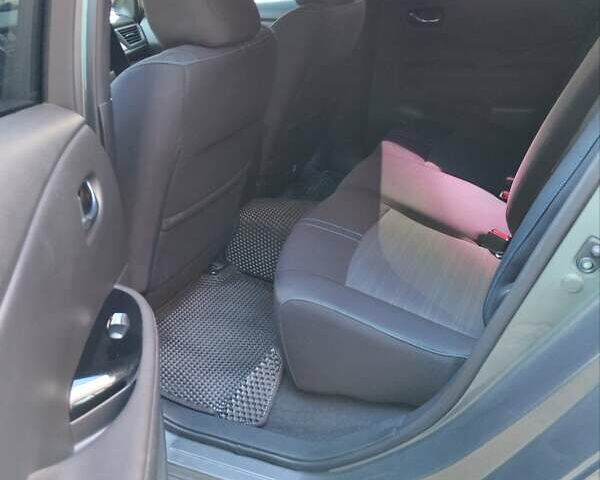 Серый Ниссан Лиф, объемом двигателя 0 л и пробегом 30 тыс. км за 13333 $, фото 1 на Automoto.ua