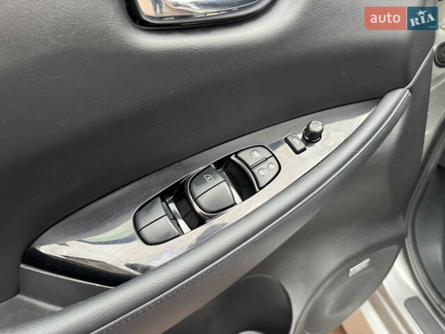 Сірий Ніссан Ліф, об'ємом двигуна 0 л та пробігом 80 тис. км за 15699 $, фото 12 на Automoto.ua