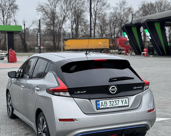 Серый Ниссан Лиф, объемом двигателя 0 л и пробегом 73 тыс. км за 13800 $, фото 7 на Automoto.ua