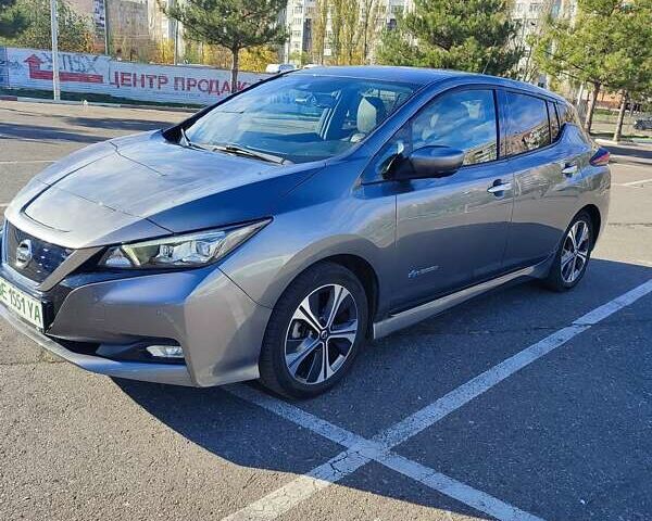 Сірий Ніссан Ліф, об'ємом двигуна 0 л та пробігом 62 тис. км за 14000 $, фото 9 на Automoto.ua