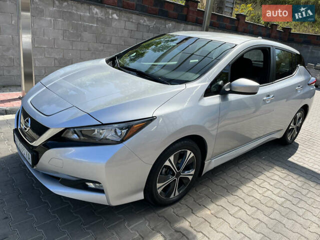 Серый Ниссан Лиф, объемом двигателя 0 л и пробегом 107 тыс. км за 15600 $, фото 7 на Automoto.ua