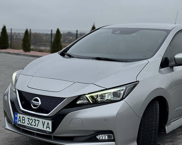 Серый Ниссан Лиф, объемом двигателя 0 л и пробегом 73 тыс. км за 13800 $, фото 13 на Automoto.ua