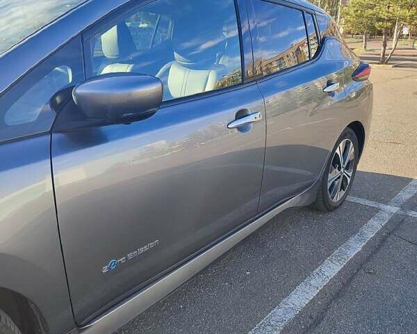 Сірий Ніссан Ліф, об'ємом двигуна 0 л та пробігом 62 тис. км за 14000 $, фото 8 на Automoto.ua