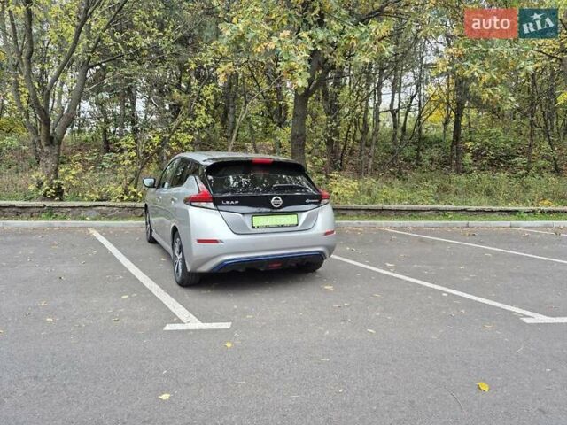 Серый Ниссан Лиф, объемом двигателя 0 л и пробегом 35 тыс. км за 15700 $, фото 11 на Automoto.ua