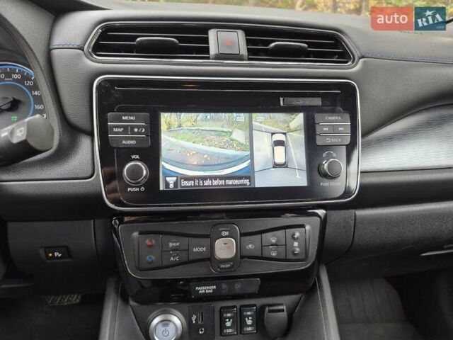 Серый Ниссан Лиф, объемом двигателя 0 л и пробегом 35 тыс. км за 15700 $, фото 21 на Automoto.ua