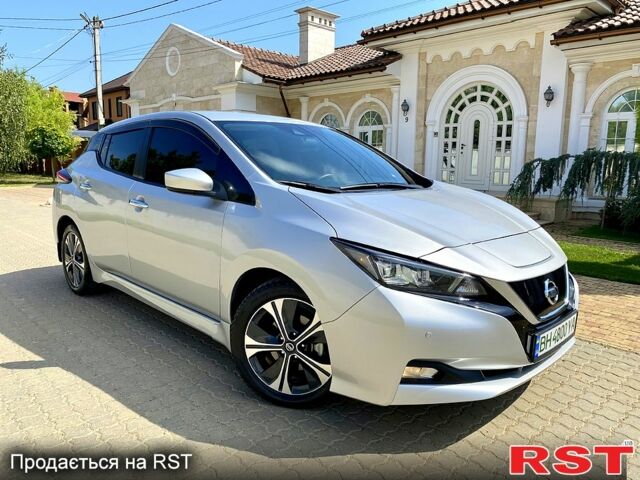 Сірий Ніссан Ліф, об'ємом двигуна 0 л та пробігом 48 тис. км за 17000 $, фото 5 на Automoto.ua