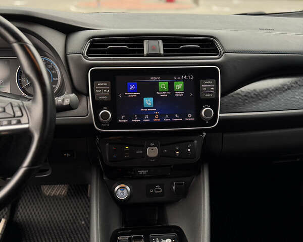 Серый Ниссан Лиф, объемом двигателя 0 л и пробегом 73 тыс. км за 13800 $, фото 23 на Automoto.ua