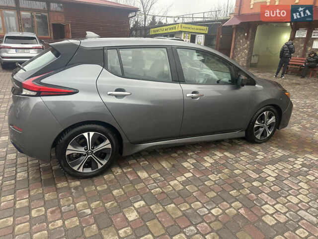 Серый Ниссан Лиф, объемом двигателя 0 л и пробегом 79 тыс. км за 14777 $, фото 6 на Automoto.ua