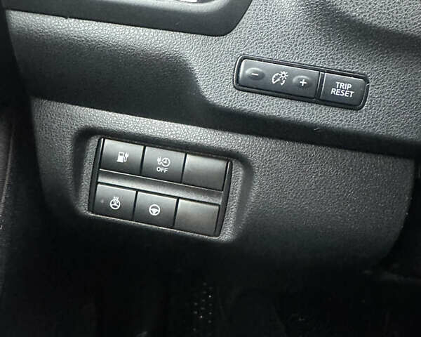 Серый Ниссан Лиф, объемом двигателя 0 л и пробегом 79 тыс. км за 14777 $, фото 16 на Automoto.ua