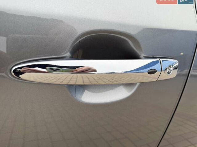 Сірий Ніссан Ліф, об'ємом двигуна 0 л та пробігом 39 тис. км за 13200 $, фото 7 на Automoto.ua