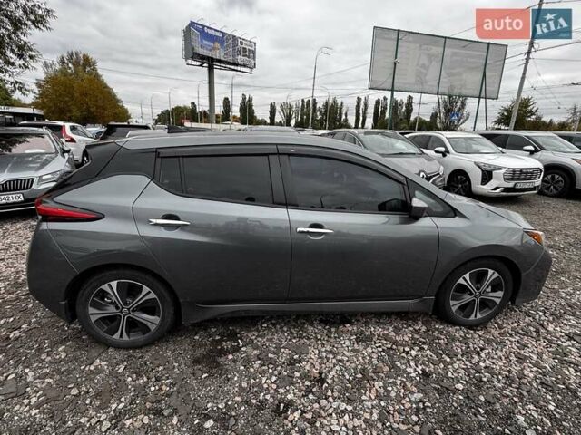 Серый Ниссан Лиф, объемом двигателя 0 л и пробегом 55 тыс. км за 13500 $, фото 3 на Automoto.ua