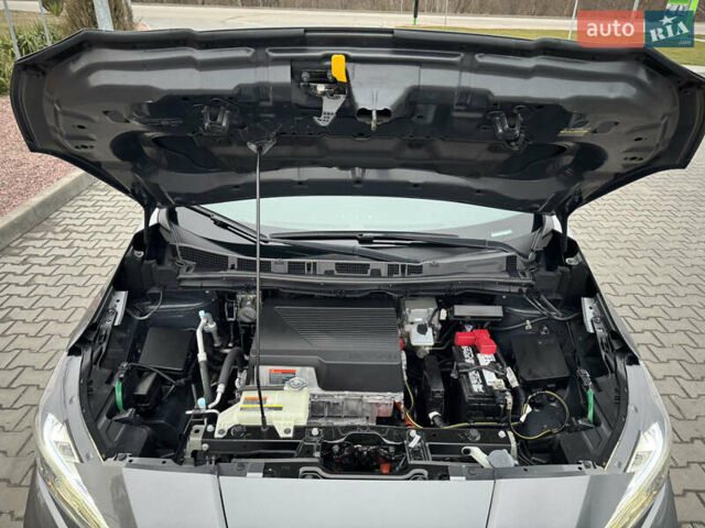 Сірий Ніссан Ліф, об'ємом двигуна 0 л та пробігом 52 тис. км за 18300 $, фото 34 на Automoto.ua