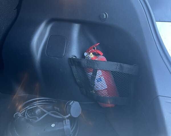 Сірий Ніссан Ліф, об'ємом двигуна 0 л та пробігом 60 тис. км за 14500 $, фото 6 на Automoto.ua