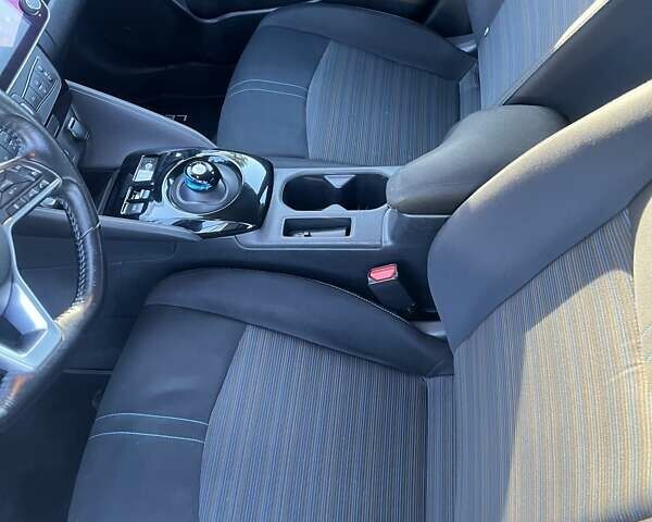 Сірий Ніссан Ліф, об'ємом двигуна 0 л та пробігом 60 тис. км за 14500 $, фото 15 на Automoto.ua