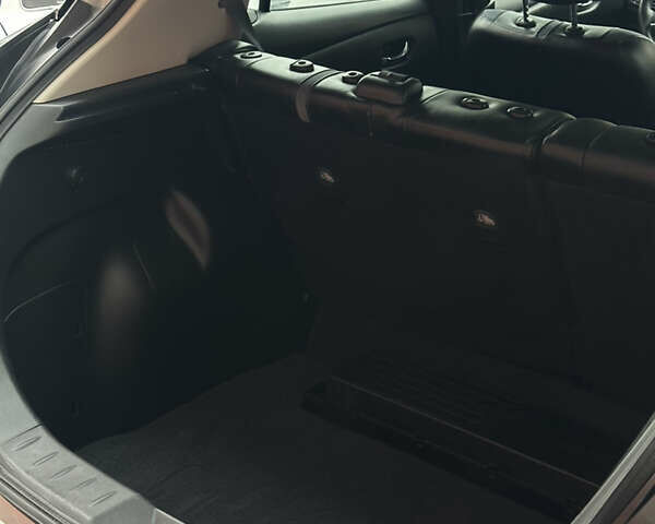 Серый Ниссан Лиф, объемом двигателя 0 л и пробегом 180 тыс. км за 11900 $, фото 10 на Automoto.ua