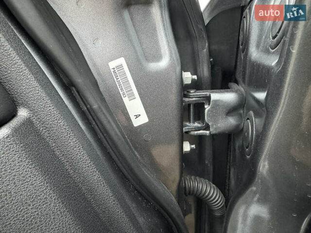 Сірий Ніссан Ліф, об'ємом двигуна 0 л та пробігом 52 тис. км за 18300 $, фото 43 на Automoto.ua