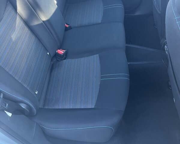 Сірий Ніссан Ліф, об'ємом двигуна 0 л та пробігом 60 тис. км за 14500 $, фото 7 на Automoto.ua