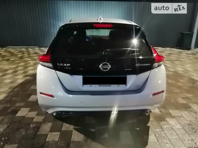 Сірий Ніссан Ліф, об'ємом двигуна 0 л та пробігом 30 тис. км за 19200 $, фото 16 на Automoto.ua