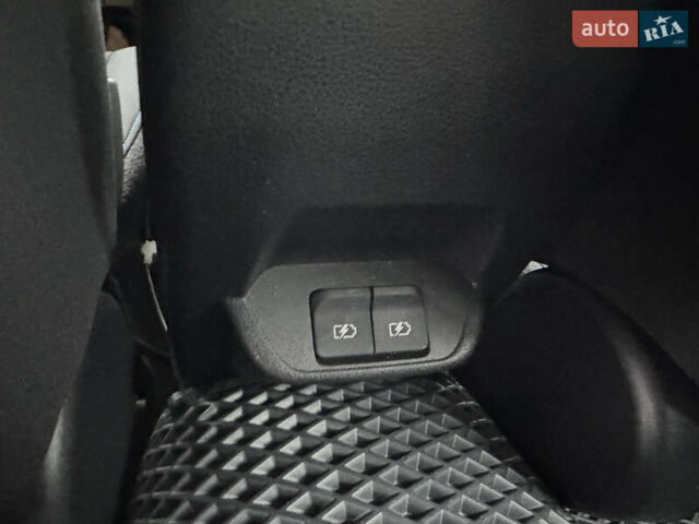 Сірий Ніссан Ліф, об'ємом двигуна 0 л та пробігом 52 тис. км за 18300 $, фото 28 на Automoto.ua