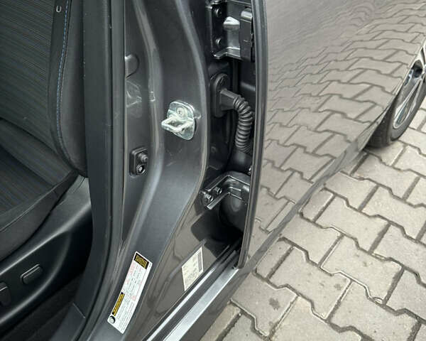 Сірий Ніссан Ліф, об'ємом двигуна 0 л та пробігом 52 тис. км за 18300 $, фото 44 на Automoto.ua