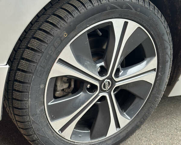 Серый Ниссан Лиф, объемом двигателя 0 л и пробегом 180 тыс. км за 11900 $, фото 20 на Automoto.ua